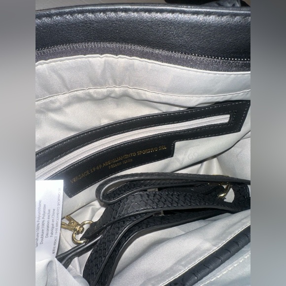 Versace 1968 willow tote nwt and shoulder strap too dust bag! - Picture 3 of 16